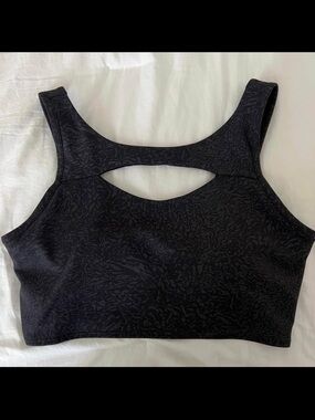 Lululemon Everlux Cut-Out Train Bra